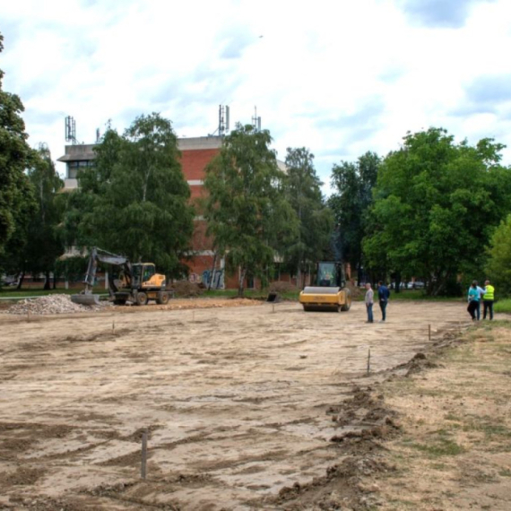 Gradi se novi parking sa skoro 200 mesta u centru grada FOTO