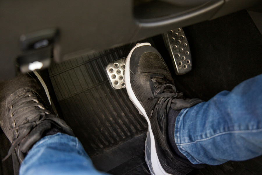 Automobil vam je dugo stajao? Evo zašto prva vožnja može biti rizična