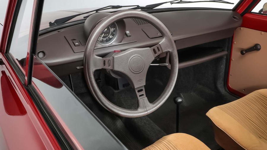 Golf je mogao da izgleda potpuno drugačije: VW pokazao zaboravljeni prototip iz 1969. FOTO