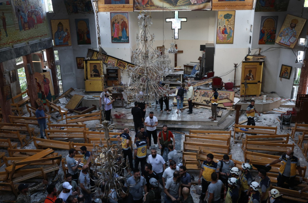 Stravičan napad bombaša samoubice u crkvi: Raste broj mrtvih; Napadač bio član ID FOTO/VIDEO