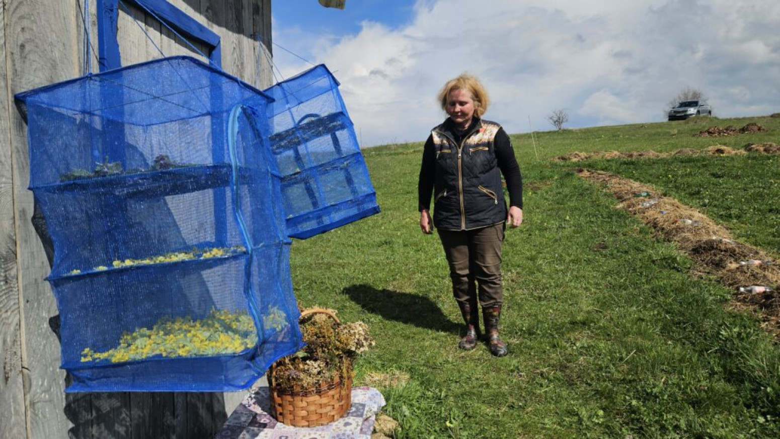 Ruskinja gaji koze na Kamenoj Gori: Profesorka Irina menjala grad za srpsko selo FOTO