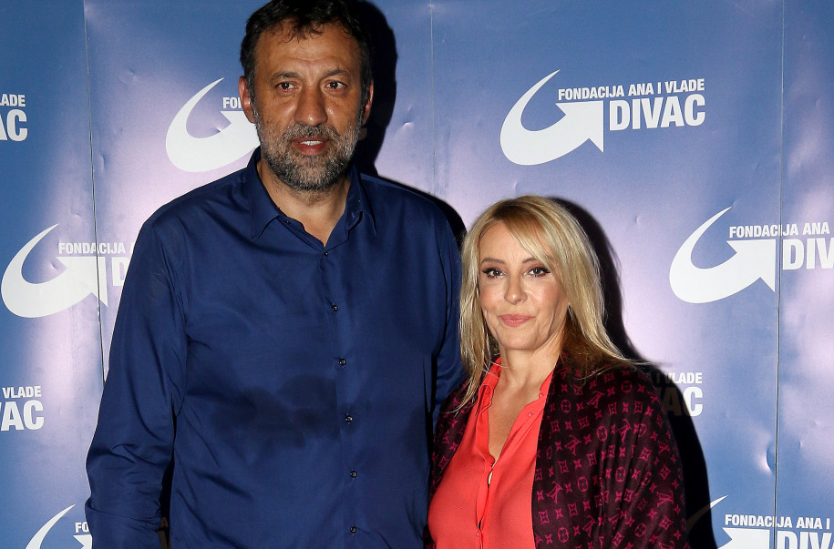 Ana Divac objavom o svom braku usijala mreže: "Kako bi ti 'udovica' dobro stajalo"