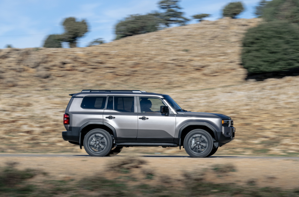 Toyota elektrifikovala Land Cruiser – ali i dalje gazi kroz 70 cm vode FOTO