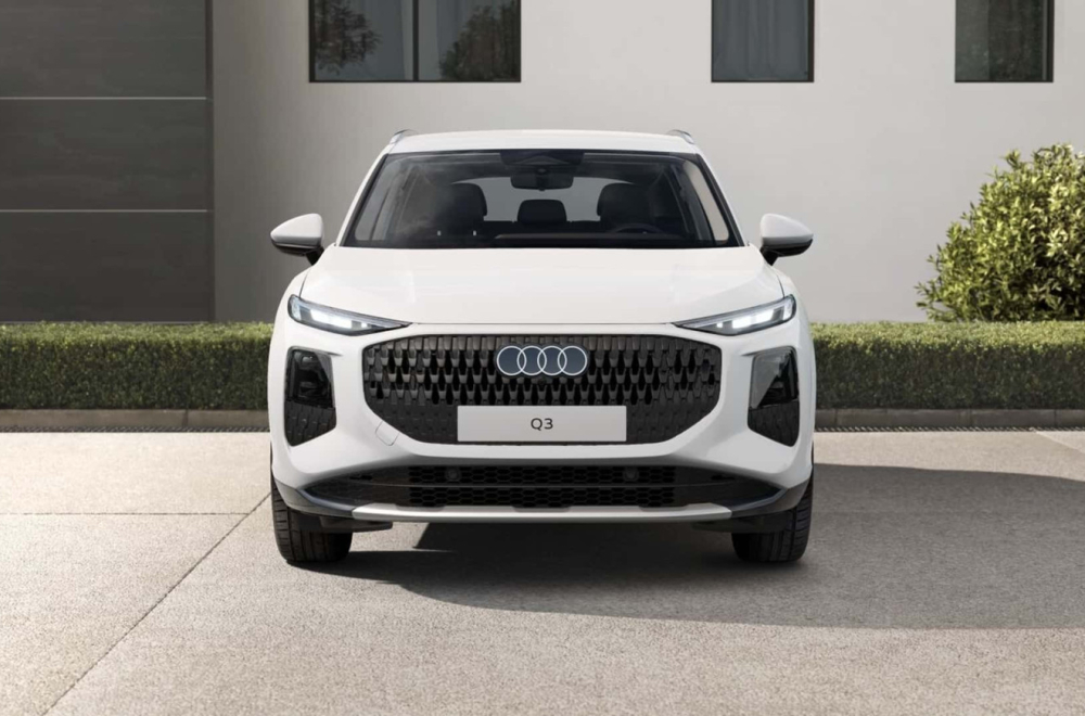 Novi Audi Q3 bez doplatnih opcija: Izgleda li vam dovoljno premijum za svoju cenu? FOTO