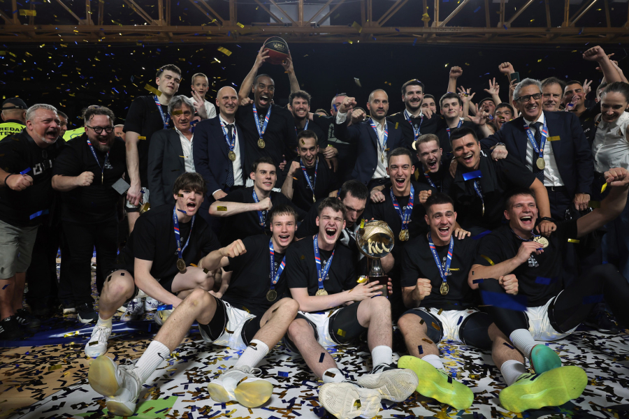 Od zaglavljenog markera do titule sa Partizanom: Javnost je prepoznala baš tu normalnost