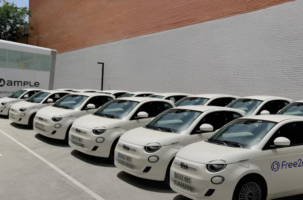 Nema više čekanja na punjaču: Fiat 500e dobija baterije koje se menjaju za 5 minuta!
