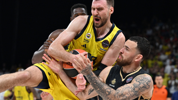 Gudurić emotivan na rastanku: "Neću da plačem, možda se opet sretnemo" VIDEO