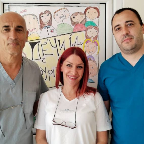 Bila na dijeti, a stomak joj rastao: Devojčici uklonjen tumor od četiri kilograma FOTO