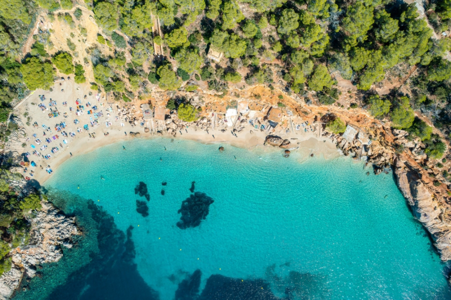 Posetioci na hit destinaciji ne mogu da veruju koliko košta pivo FOTO
