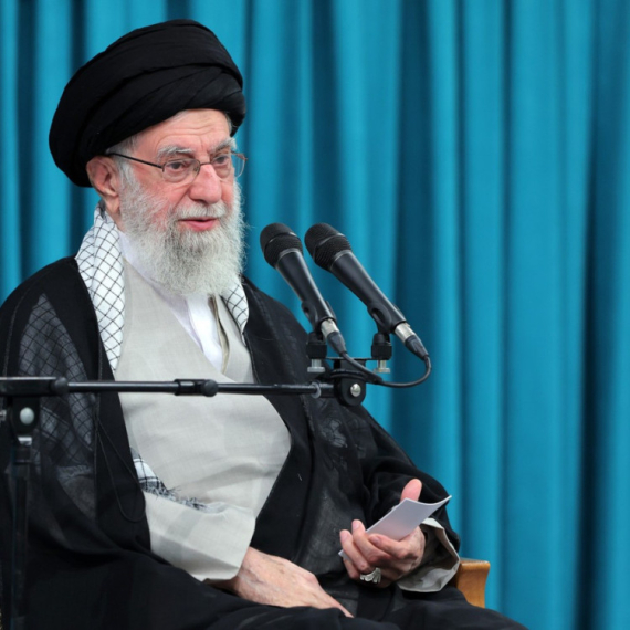 Iranski vrhovni vođa ima brutalnu poruku za Ameriku
