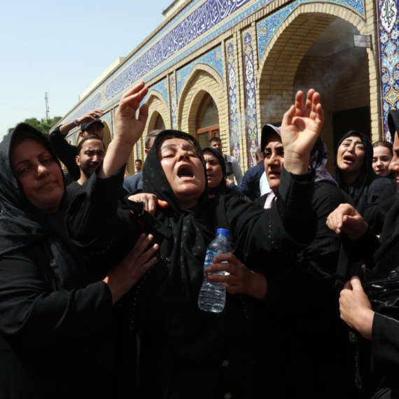 Iran na rubu paranoje? Brutalna pogubljenja i masovna hapšenja