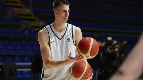 Mega beži Partizanu i Barseloni
