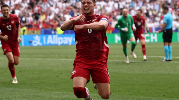 Jović zbog Meksika odbio evropske klubove