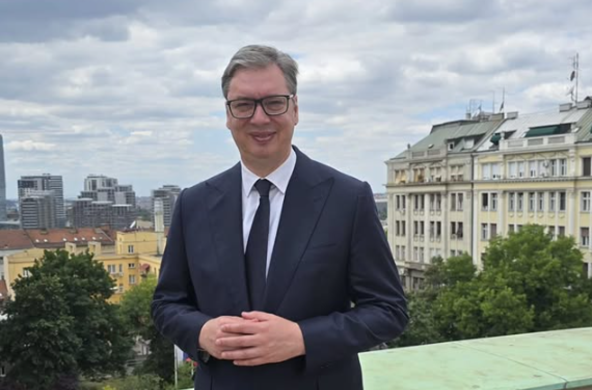 Vučić čestitao građanima praznik; "Vidovdan na poslu. Čast i ponos" FOTO