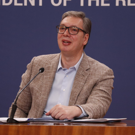 Vučić: "Do 1. novembra značajno povećane penzije, inflacija ispod četiri odsto"