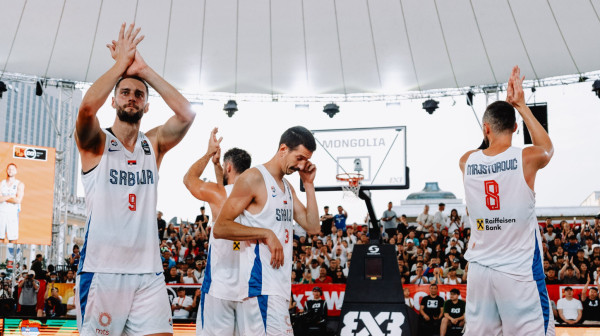 Vučić čestitao basketašima bronzu na Svetskom prvenstvu