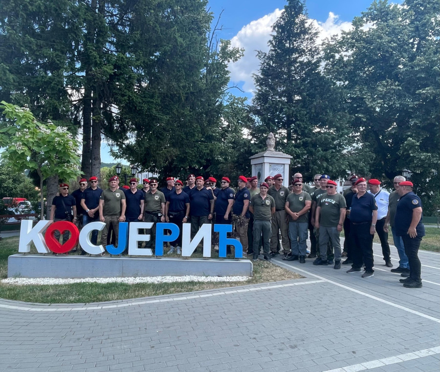 Veterani i bajkeri pozdravili građane Kosjerića FOTO/VIDEO