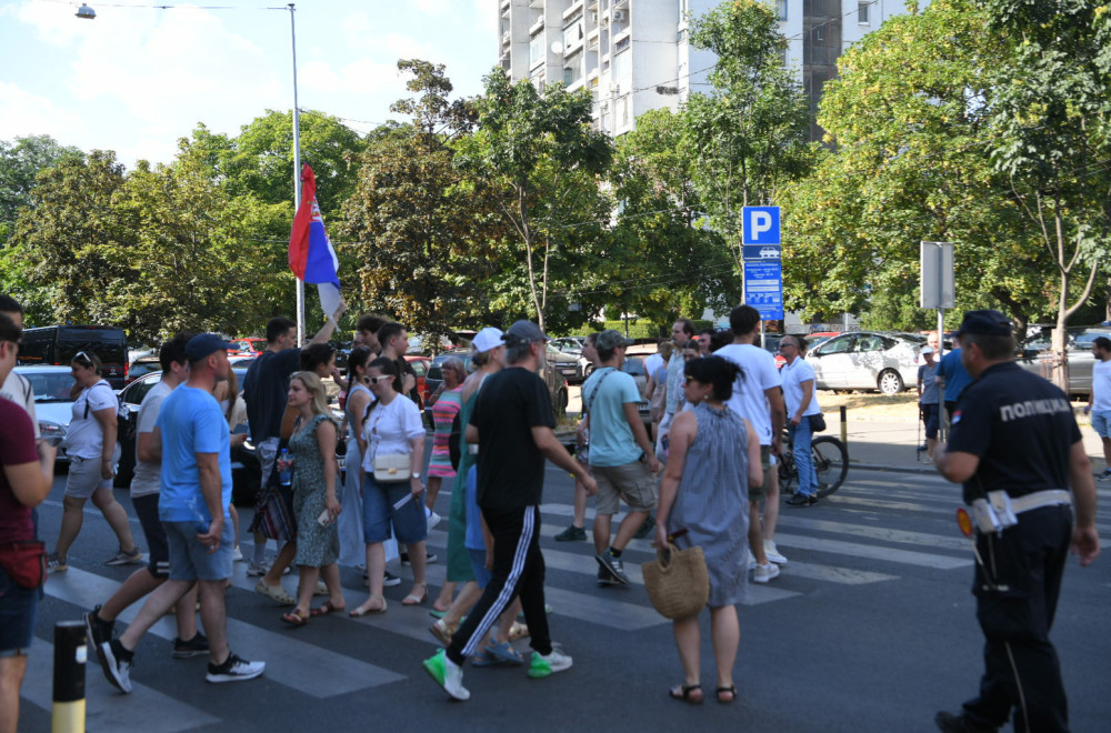 Udarna kampanja Šolaka i blokadera: Odbraniti Milu Pajić, širiti laži i kazniti Srbiju i njene građane