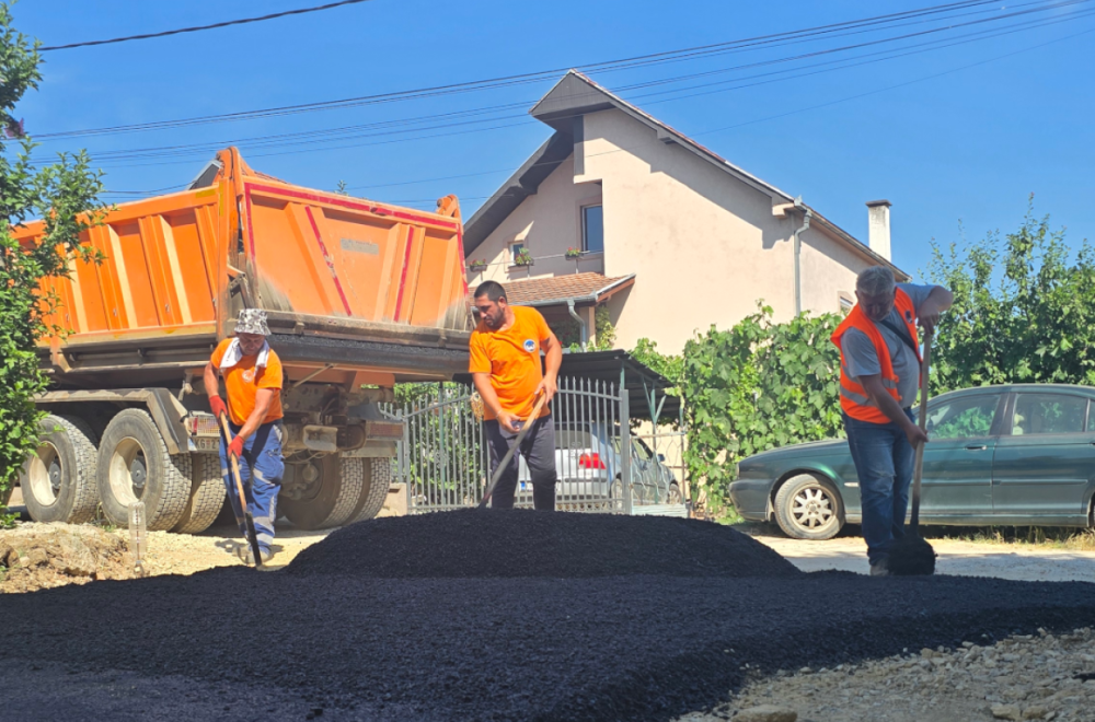 Kragujevac: Asfaltirane dve ulice u MZ Uglješnica FOTO