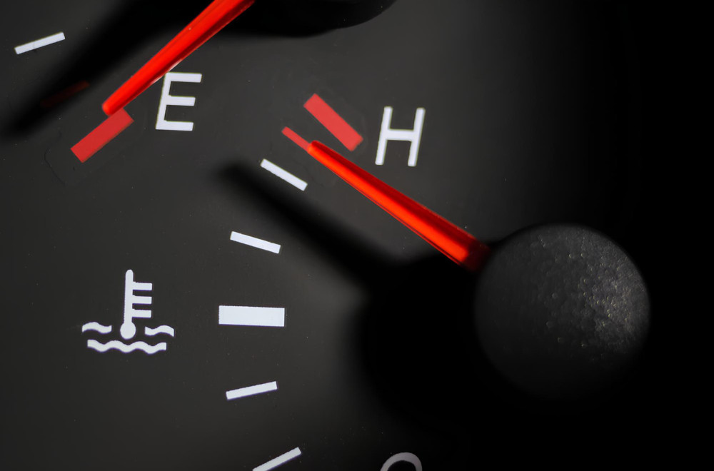 Letnje vrućine i problemi na automobilu: Šta obavezno treba proveriti pre puta