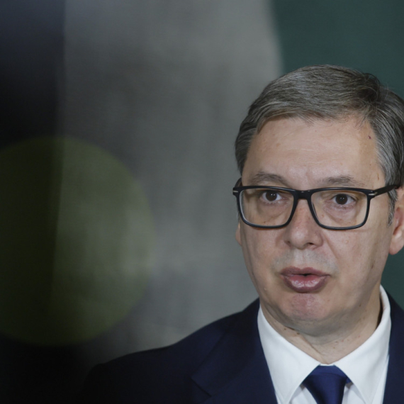 Vučić o požarima: Važno je da ljudi vide brzu reakciju države; Obnovićemo kuće i deo stočnog fonda