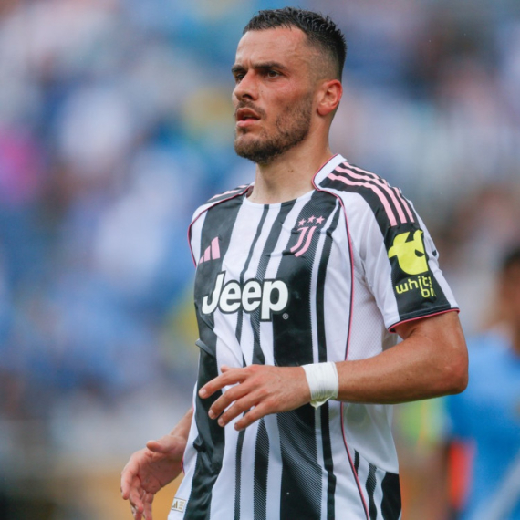 Promena planova – Kostić ostaje u Juventusu?