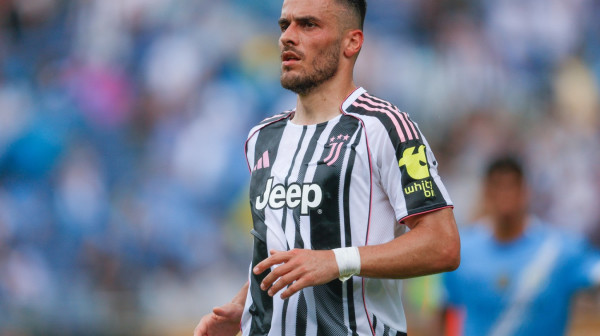 Promena planova – Kostić ostaje u Juventusu?