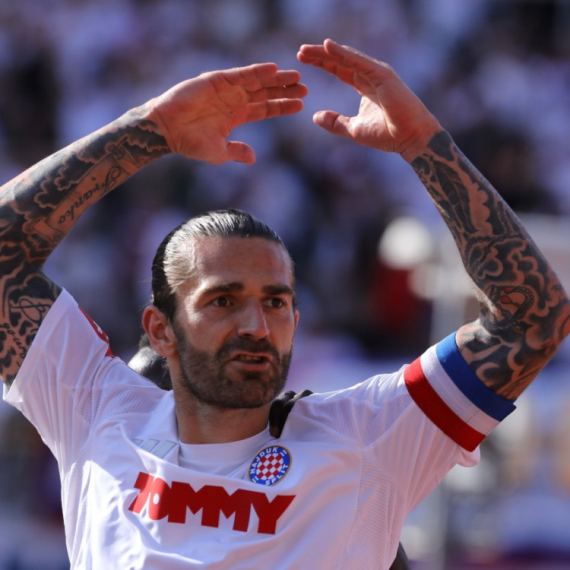 Hrvatski fudbalski mađioničar ume i sa rukama – posle Srbina bije i po Sloveniji