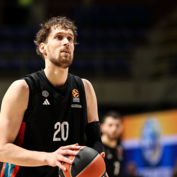 Fener doveo prvo pojačanje – iz Pariza
