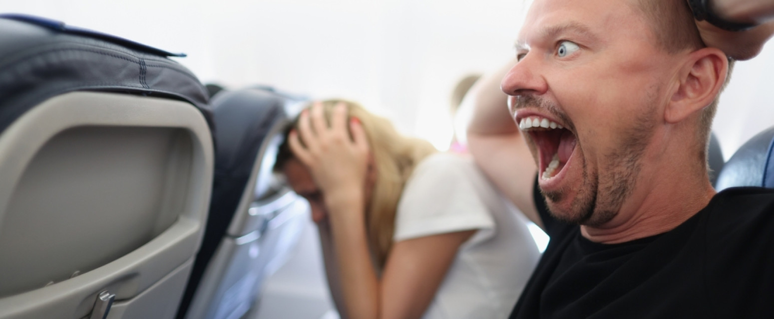 Avion padao sa 11.000 metara, putnici vrištali: "Moja duša je napustila telo" VIDEO