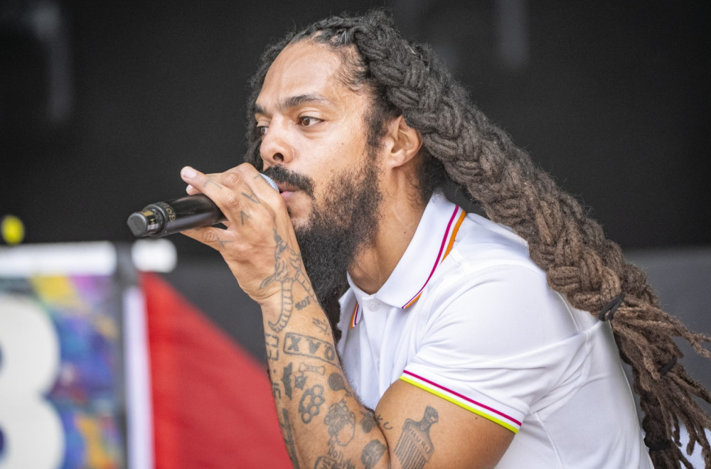 Bend šokirao izjavom na slavnom festivalu: "Smrt izraelskoj vojsci" FOTO/VIDEO