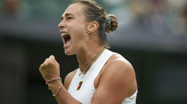 Sabalenka se dobro preznojila za četvrtfinale Vimbldona