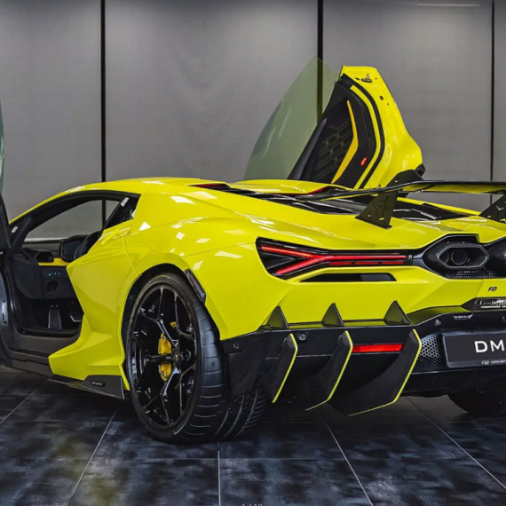 "Divlji" Lamborghini kakav još niste videli! Nije Mansory, ali izgleda kao da jeste FOTO