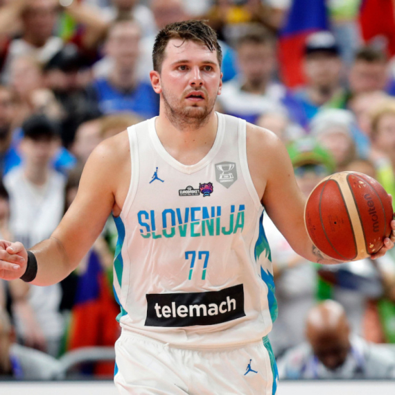 Šok pred Evrobasket: Povredio se Dončić – hitno napustio teren VIDEO