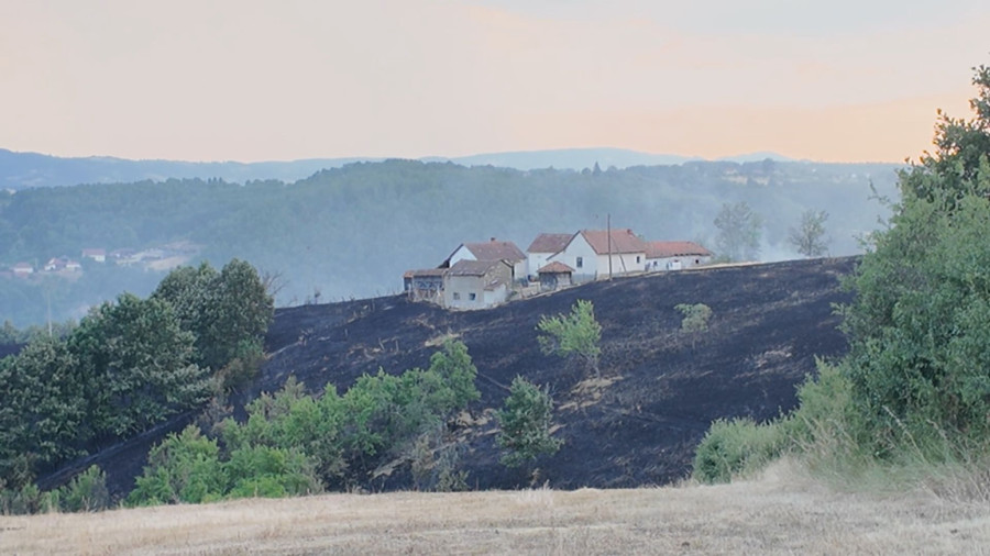 Dramatična svedočenja meštana nakon velikog požara: Izgorelo oko 20 hektara šume FOTO
