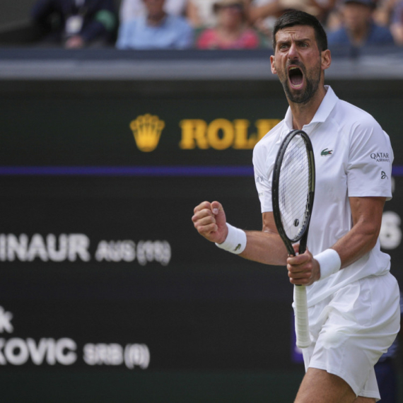 Federer gledao Đokovićev preokret za četvrtfinale: "Popričaću sa svojim sinom"