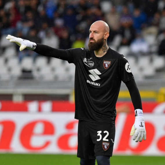 Napoli sve dalje od Vanje, premijerligaš najbliži potpisu