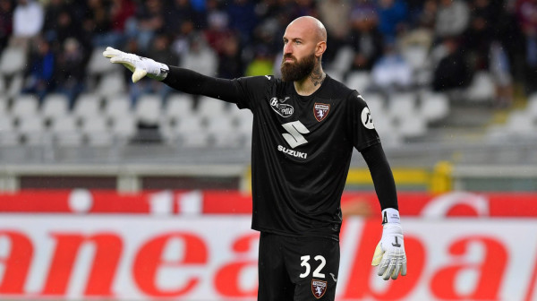 Napoli sve dalje od Vanje, premijerligaš najbliži potpisu