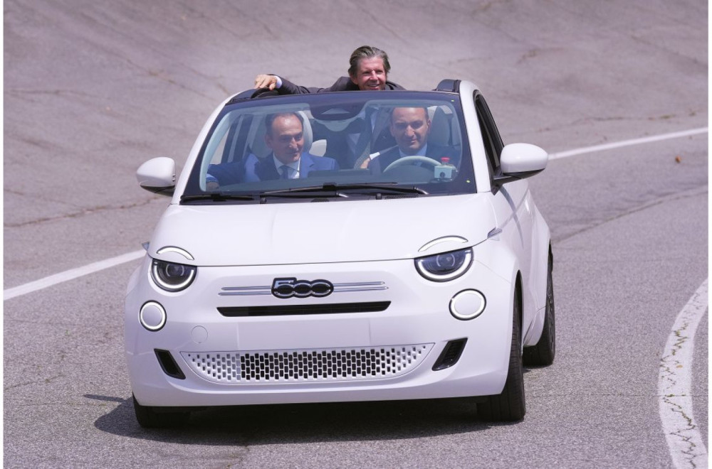 Fiat 500 se vratio benzinskom motoru!