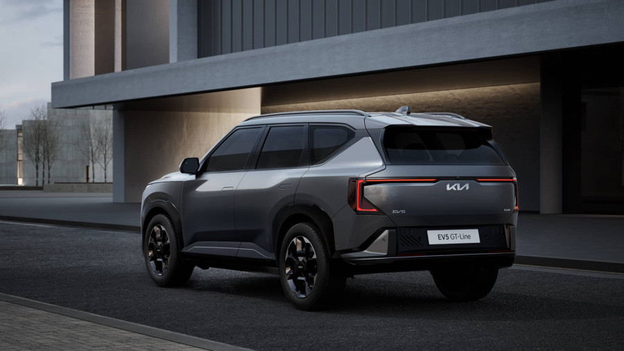 Kia EV5 prilagođava električnu mobilnost evropskim vozačima FOTO