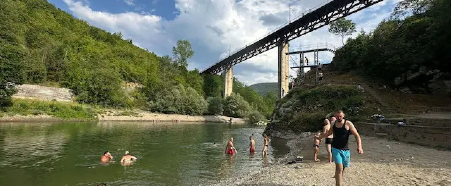 Prijepolje ima svoje more i svoj Petrovac - ova plaža je omiljeno mesto i spas od vrelih letnjih dana