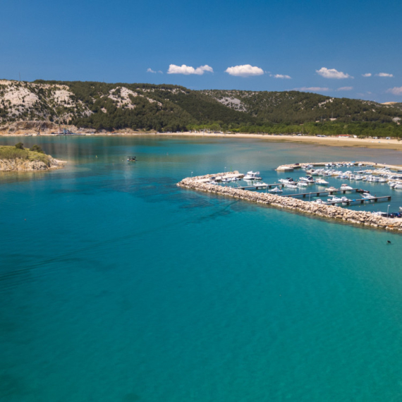 Ovu plažu nazivaju hrvatskim Karibima: Jedno od najlepših prirodnih kupališta na Jadranu FOTO