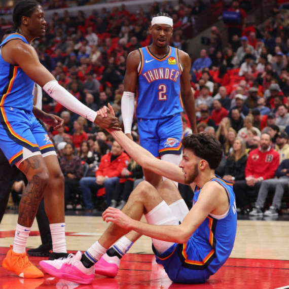 Nenormalni ugovori OKC – 822 miliona trojici!