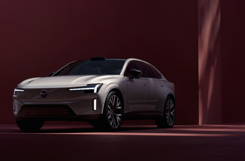 Volvo ES90: Električni automobil velikih dimenzija i niskih emisija