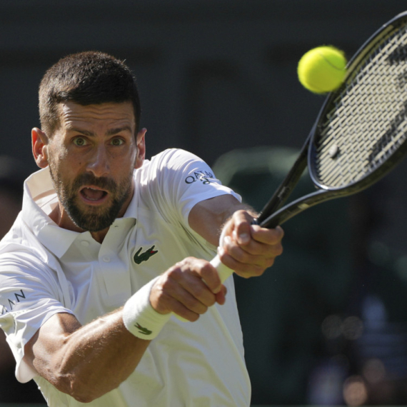 Novak potpuno pobesneo: "Gledaj i ćuti, neću da čujem ni reč!" VIDEO