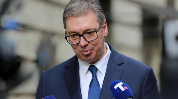 Vučić: Partizanu smo dali milion i po evra, a Zvezdi ništa