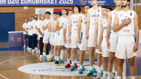 Sjajan start Srbije: Island lak zalogaj za Orliće