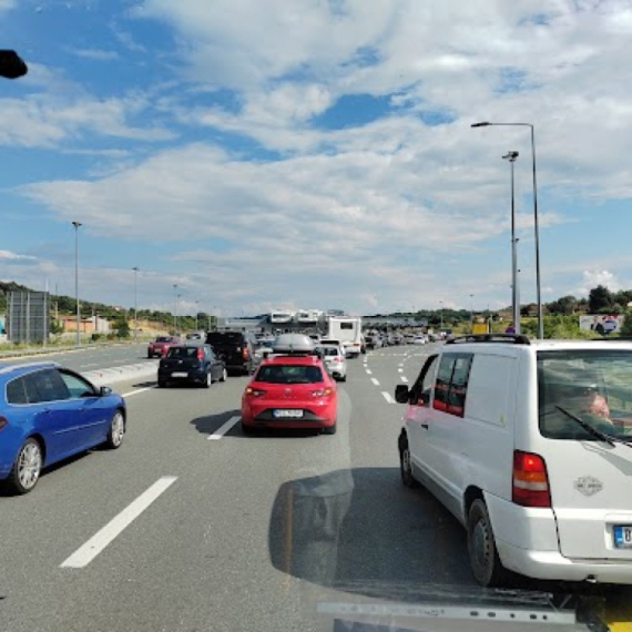Velike gužve na auto-putu: Vozači, oprez na ovoj deonici