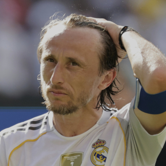 Luka Modrić napravio haos na oproštajnom meču od Reala!