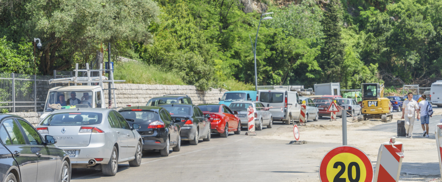 Upozorenje za sve koji idu u Crnu Goru: Na ovoj ključnoj saobraćajnici su ogromne kolone VIDEO